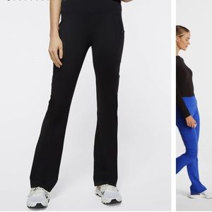 Yoga scrub pants NWT